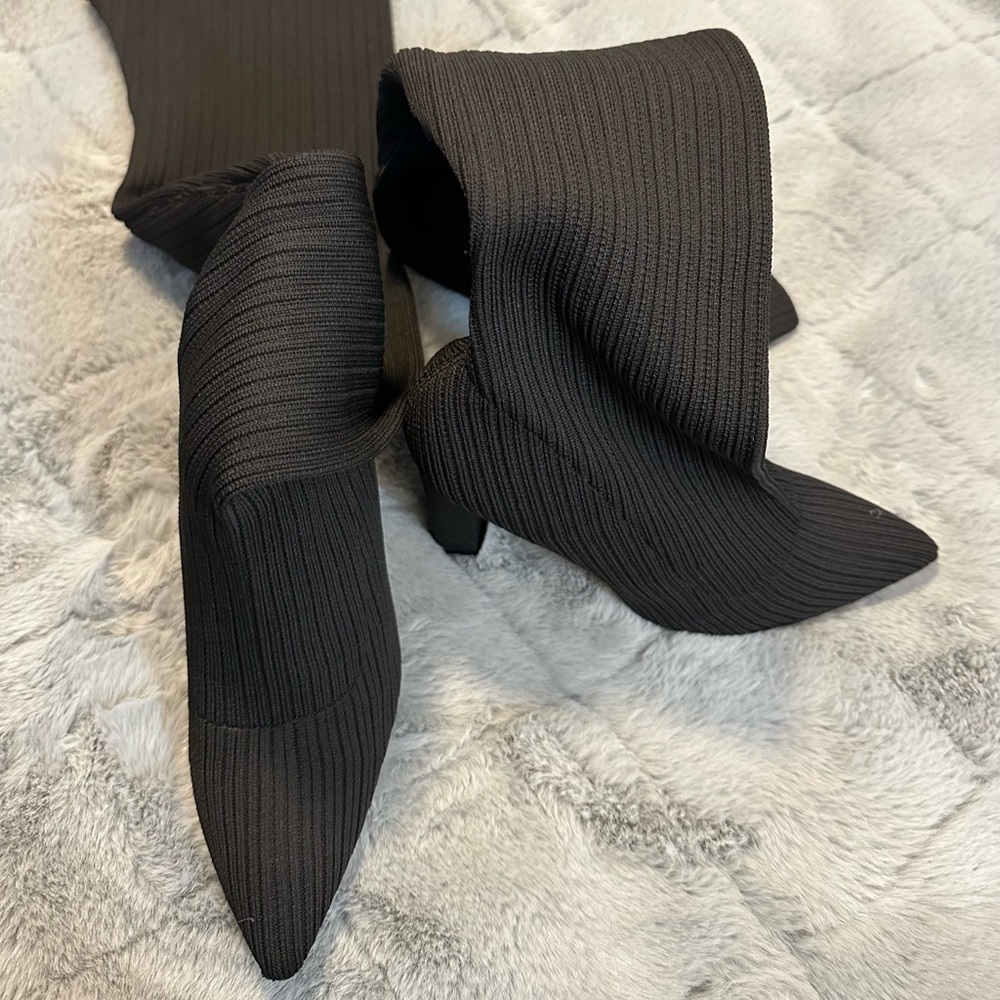 Fashion Nova. Brand new, Black Over-the-Knee Women's Boots - Picture 5 of 6